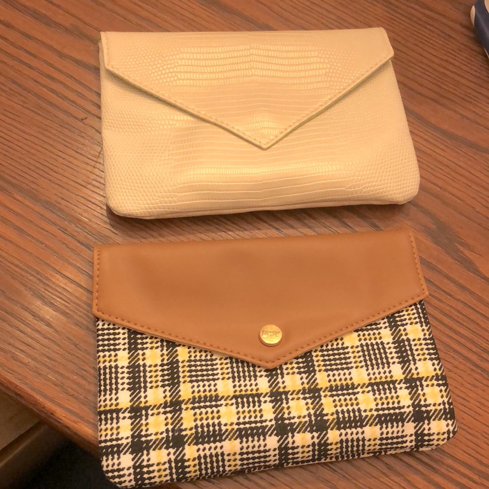 Ipsy pouches (2)